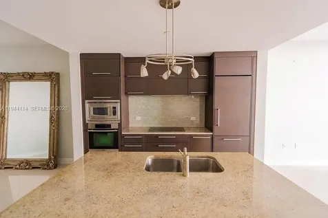 900 Biscayne Boulevard Miami FL 33132