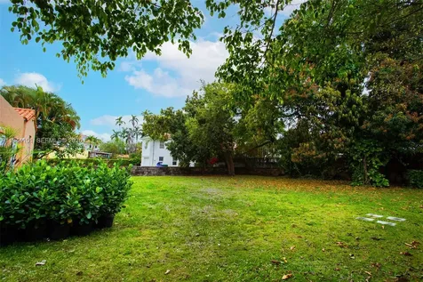236 SW 28th Road Miami FL 33129