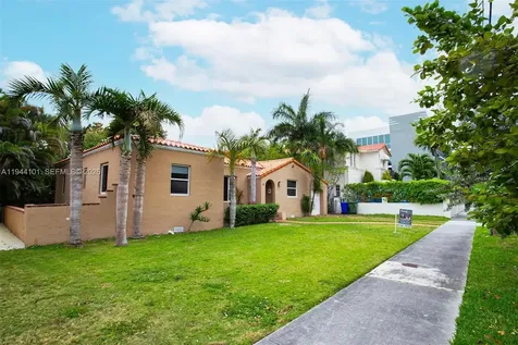 236 SW 28th Road Miami FL 33129