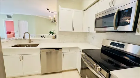 17125 N Bay Road Sunny Isles Beach FL 33160