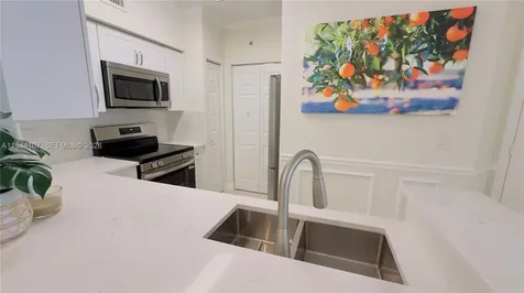 17125 N Bay Road Sunny Isles Beach FL 33160