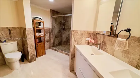 17125 N Bay Road Sunny Isles Beach FL 33160