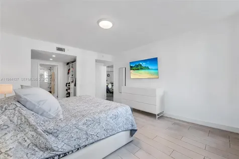 701 Brickell Key Boulevard Miami FL 33131