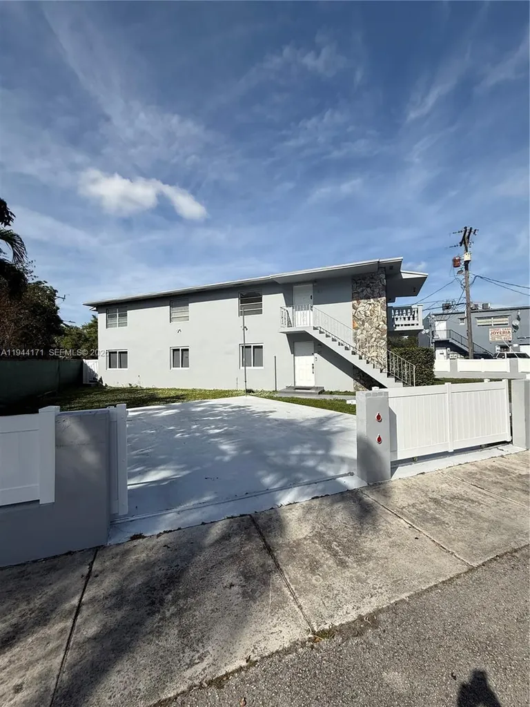 22 SW 55th Ave Road Miami FL 33134