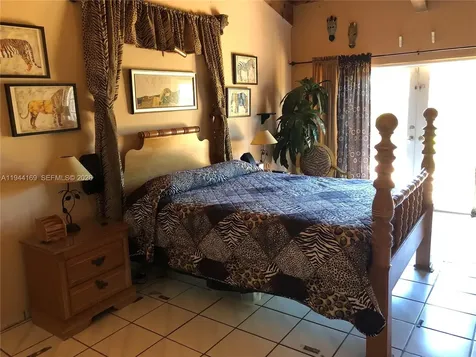 13636 SW 102nd Lane Miami FL 33186