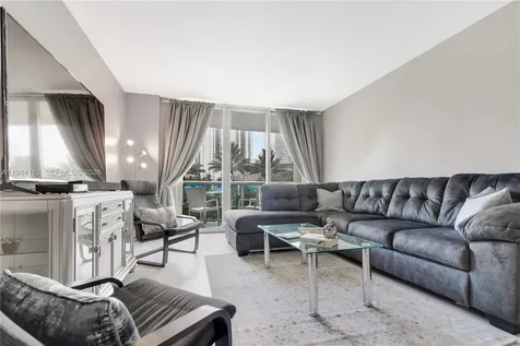 19370 Collins Avenue Sunny Isles Beach FL 33160
