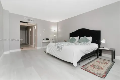 19370 Collins Avenue Sunny Isles Beach FL 33160