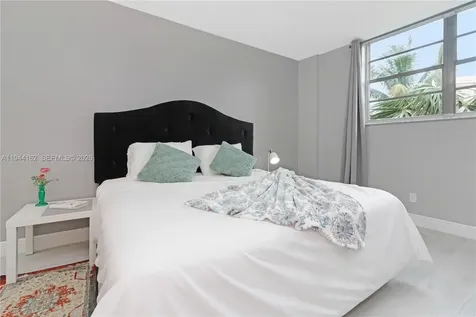 19370 Collins Avenue Sunny Isles Beach FL 33160