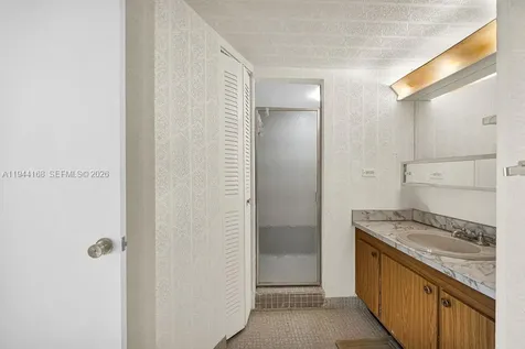 7135 Collins Avenue Miami Beach FL 33141