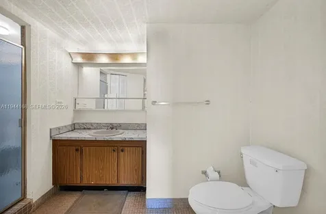 7135 Collins Avenue Miami Beach FL 33141
