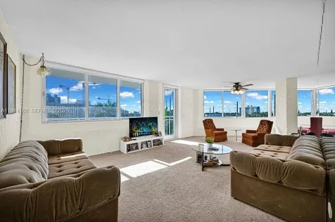 7135 Collins Avenue Miami Beach FL 33141