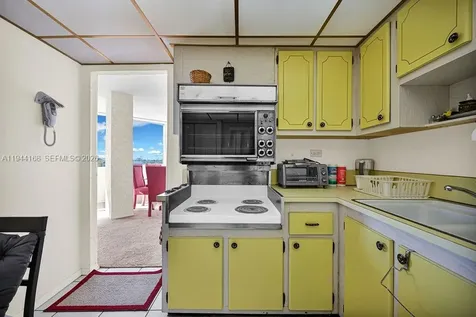 7135 Collins Avenue Miami Beach FL 33141