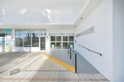 7135 Collins Avenue Miami Beach FL 33141