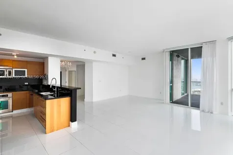 253 NE 2nd Street Miami FL 33132
