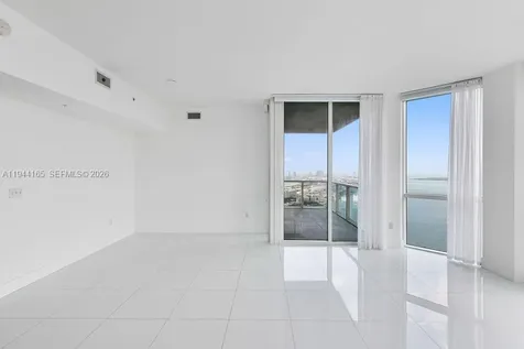 253 NE 2nd Street Miami FL 33132