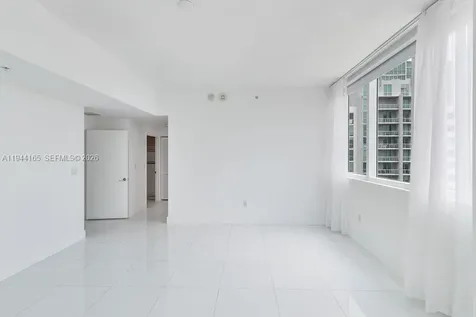253 NE 2nd Street Miami FL 33132