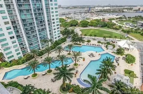 253 NE 2nd Street Miami FL 33132