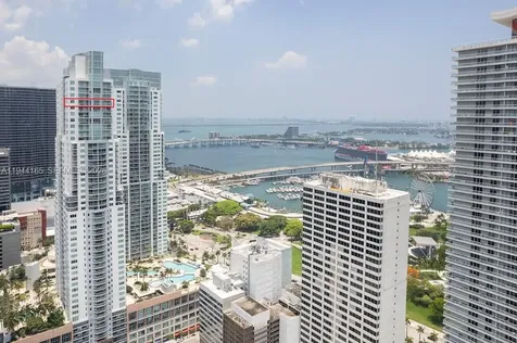253 NE 2nd Street Miami FL 33132