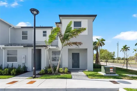 12168 SW 268 Lane Homestead FL 33032