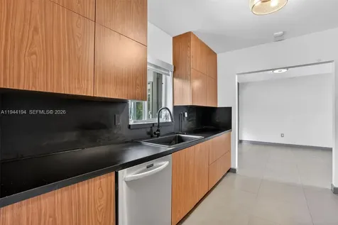 425 NE 114th Street Miami FL 33161