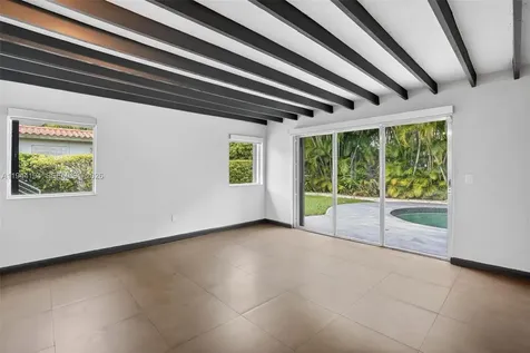 425 NE 114th Street Miami FL 33161