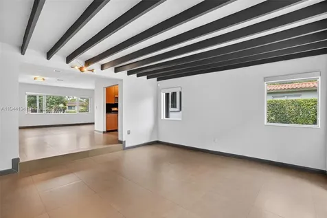 425 NE 114th Street Miami FL 33161