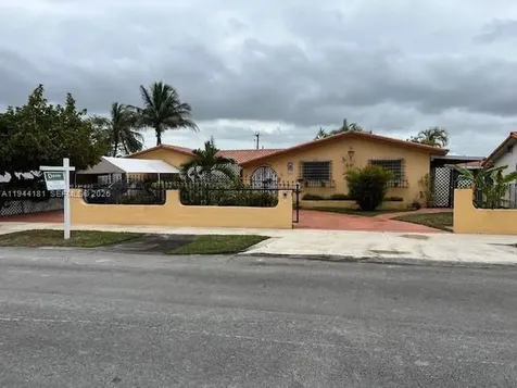 9832 SW 27th Terrace Miami FL 33165