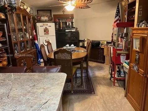 9832 SW 27th Terrace Miami FL 33165