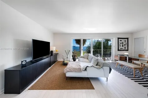 11111 Biscayne Boulevard Miami FL 33181