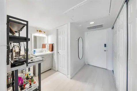 11111 Biscayne Boulevard Miami FL 33181