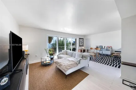 11111 Biscayne Boulevard Miami FL 33181