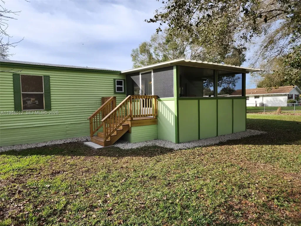 3565 NW 10th Avenue Okeechobee FL 34972