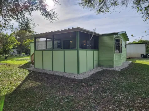 3565 NW 10th Avenue Okeechobee FL 34972