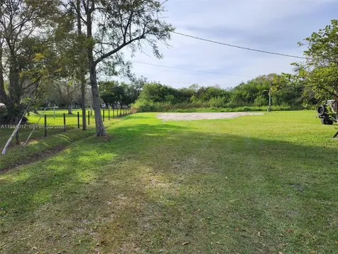 3565 NW 10th Avenue Okeechobee FL 34972