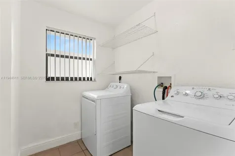 4120 SW 19th Street West Park FL 33023