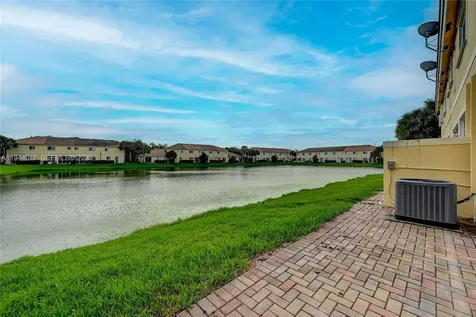 3258 NW 32nd Terrace Oakland Park FL 33309