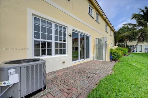 3258 NW 32nd Terrace Oakland Park FL 33309