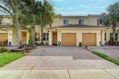 3258 NW 32nd Terrace Oakland Park FL 33309