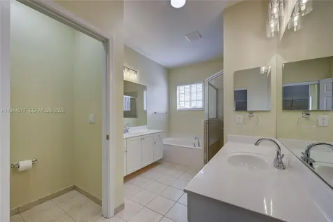 3258 NW 32nd Terrace Oakland Park FL 33309