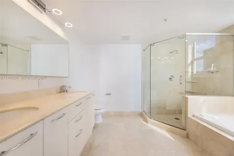 350 SE 2nd Street Fort Lauderdale FL 33301