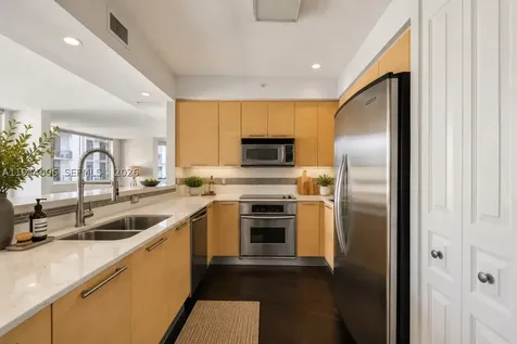 350 SE 2nd Street Fort Lauderdale FL 33301