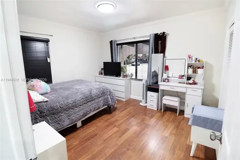 591 SE 5th Street Hialeah FL 33010