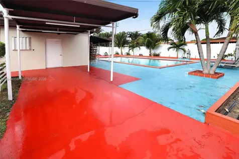 591 SE 5th Street Hialeah FL 33010
