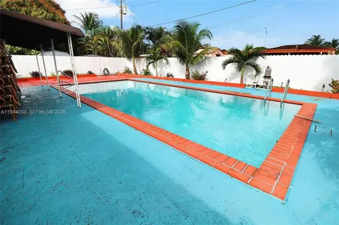 591 SE 5th Street Hialeah FL 33010