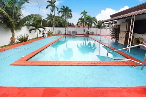 591 SE 5th Street Hialeah FL 33010