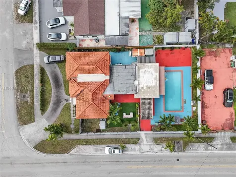 591 SE 5th Street Hialeah FL 33010