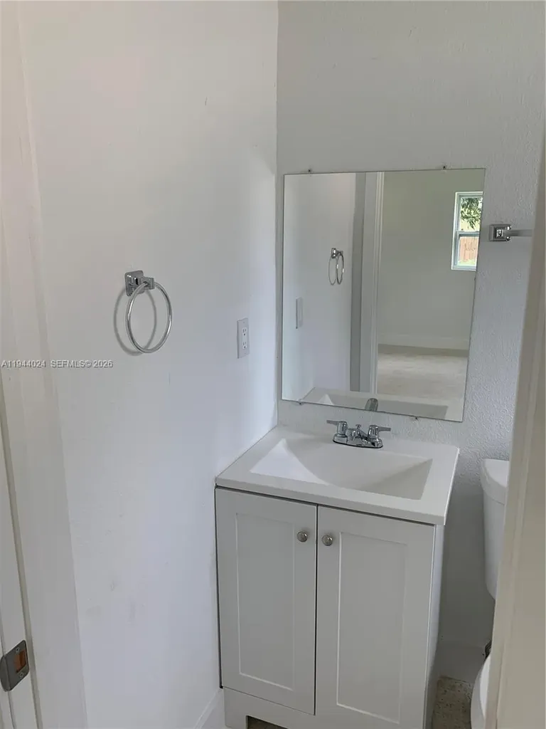6740 Park Street Hollywood FL 33024