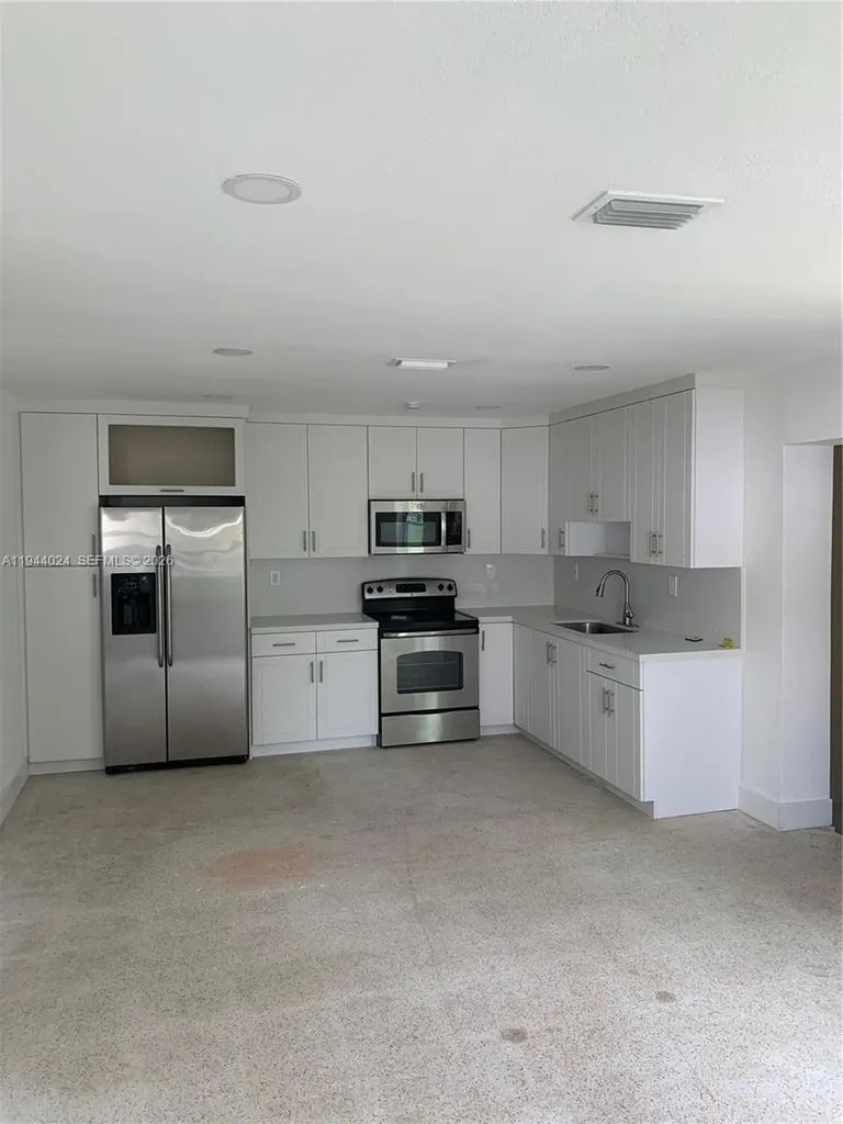 6740 Park Street Hollywood FL 33024