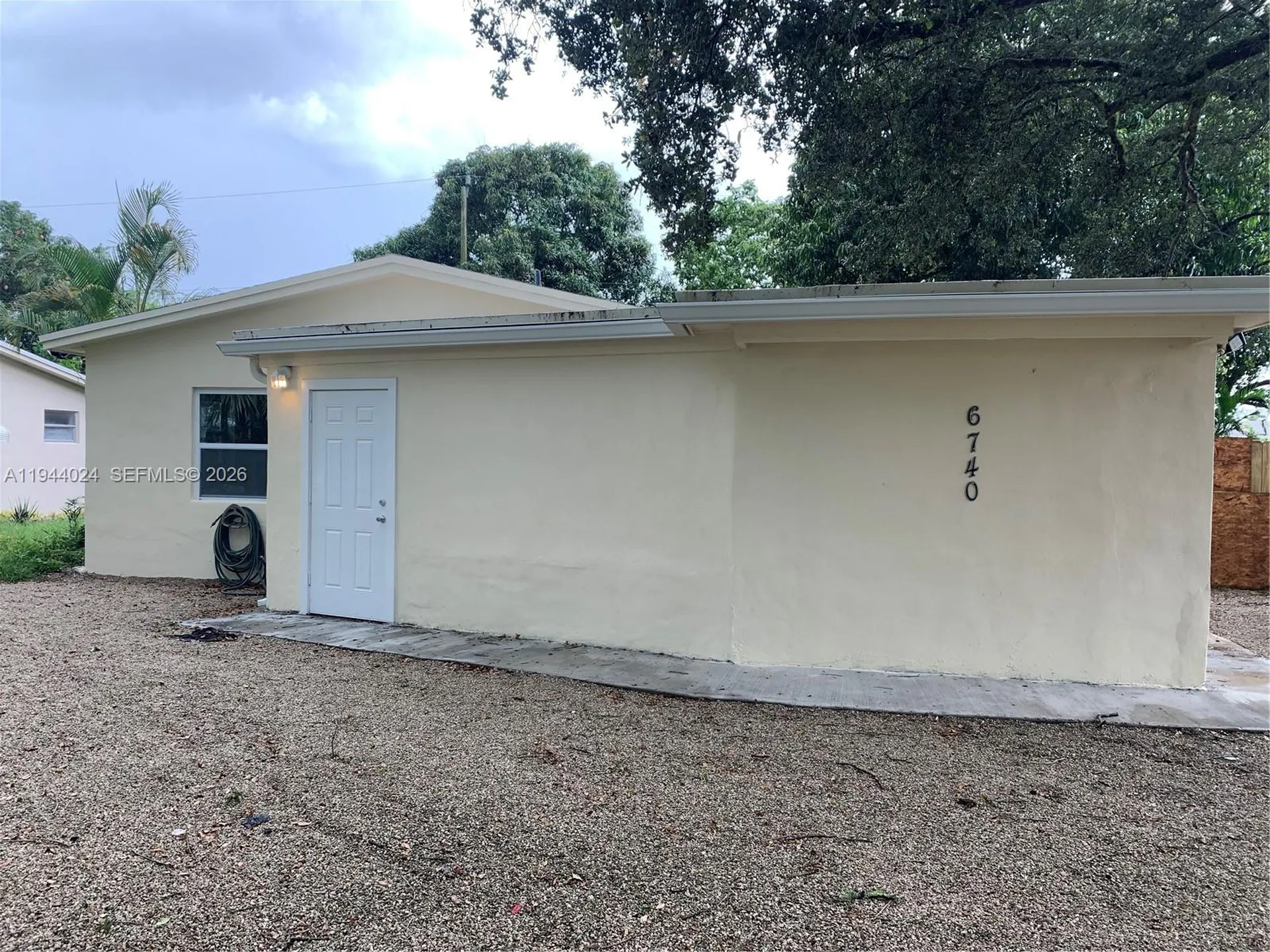 6740 Park Street Hollywood FL 33024