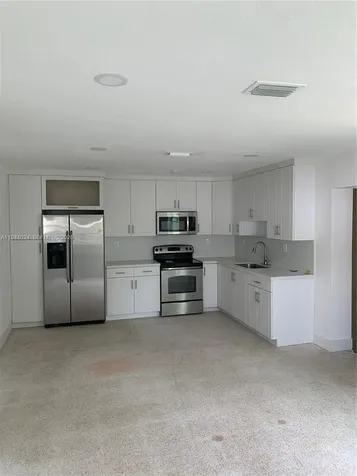 6740 Park Street Hollywood FL 33024